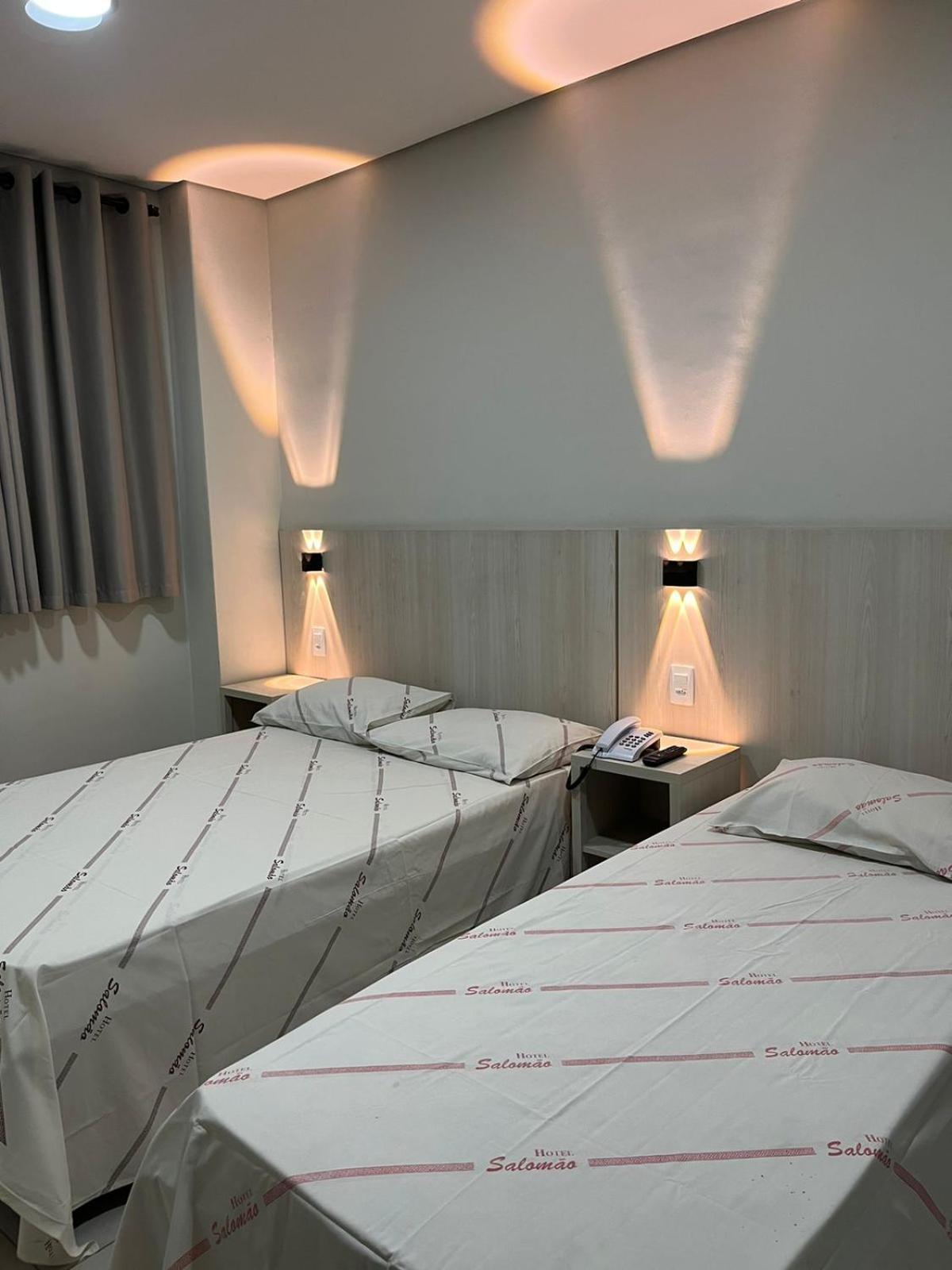 Hotel Salomao - Proximo A 25 De Marco, Bom Retiro, Bras E Rua Santa Efigenia, A 2 Minutos Do Mirante Sampa Sky E Pista De Skate Anhangabau サンパウロ エクステリア 写真