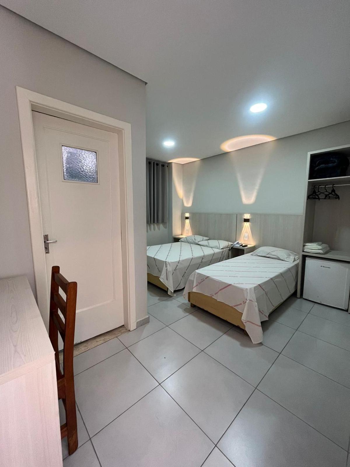 Hotel Salomao - Proximo A 25 De Marco, Bom Retiro, Bras E Rua Santa Efigenia, A 2 Minutos Do Mirante Sampa Sky E Pista De Skate Anhangabau サンパウロ エクステリア 写真