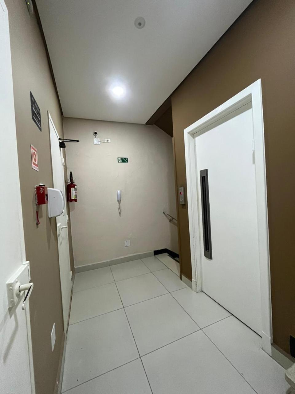 Hotel Salomao - Proximo A 25 De Marco, Bom Retiro, Bras E Rua Santa Efigenia, A 2 Minutos Do Mirante Sampa Sky E Pista De Skate Anhangabau サンパウロ エクステリア 写真