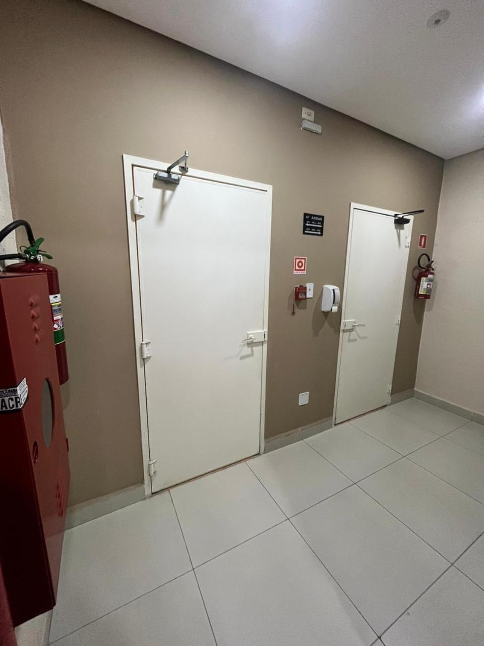 Hotel Salomao - Proximo A 25 De Marco, Bom Retiro, Bras E Rua Santa Efigenia, A 2 Minutos Do Mirante Sampa Sky E Pista De Skate Anhangabau サンパウロ エクステリア 写真