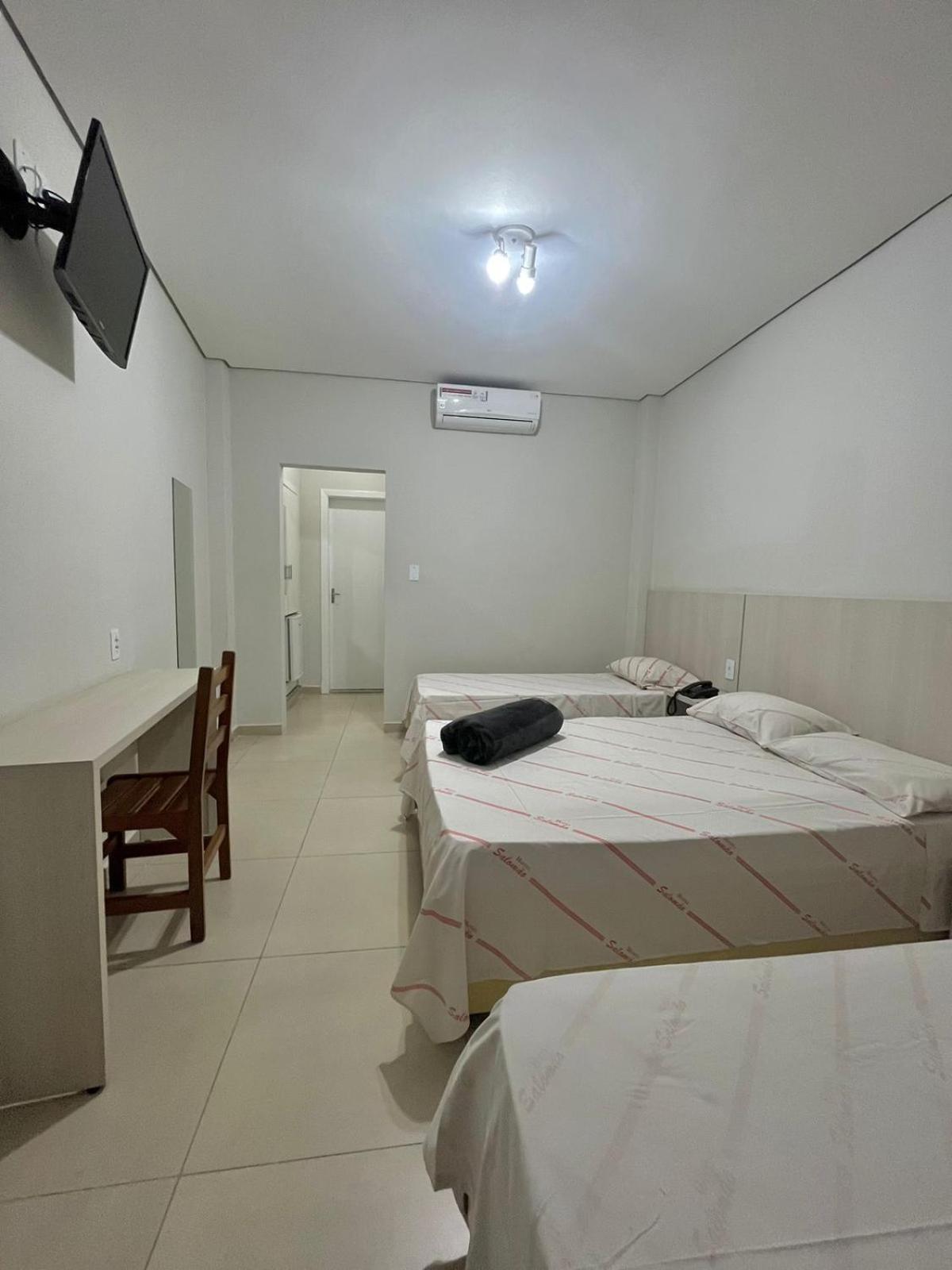 Hotel Salomao - Proximo A 25 De Marco, Bom Retiro, Bras E Rua Santa Efigenia, A 2 Minutos Do Mirante Sampa Sky E Pista De Skate Anhangabau サンパウロ エクステリア 写真