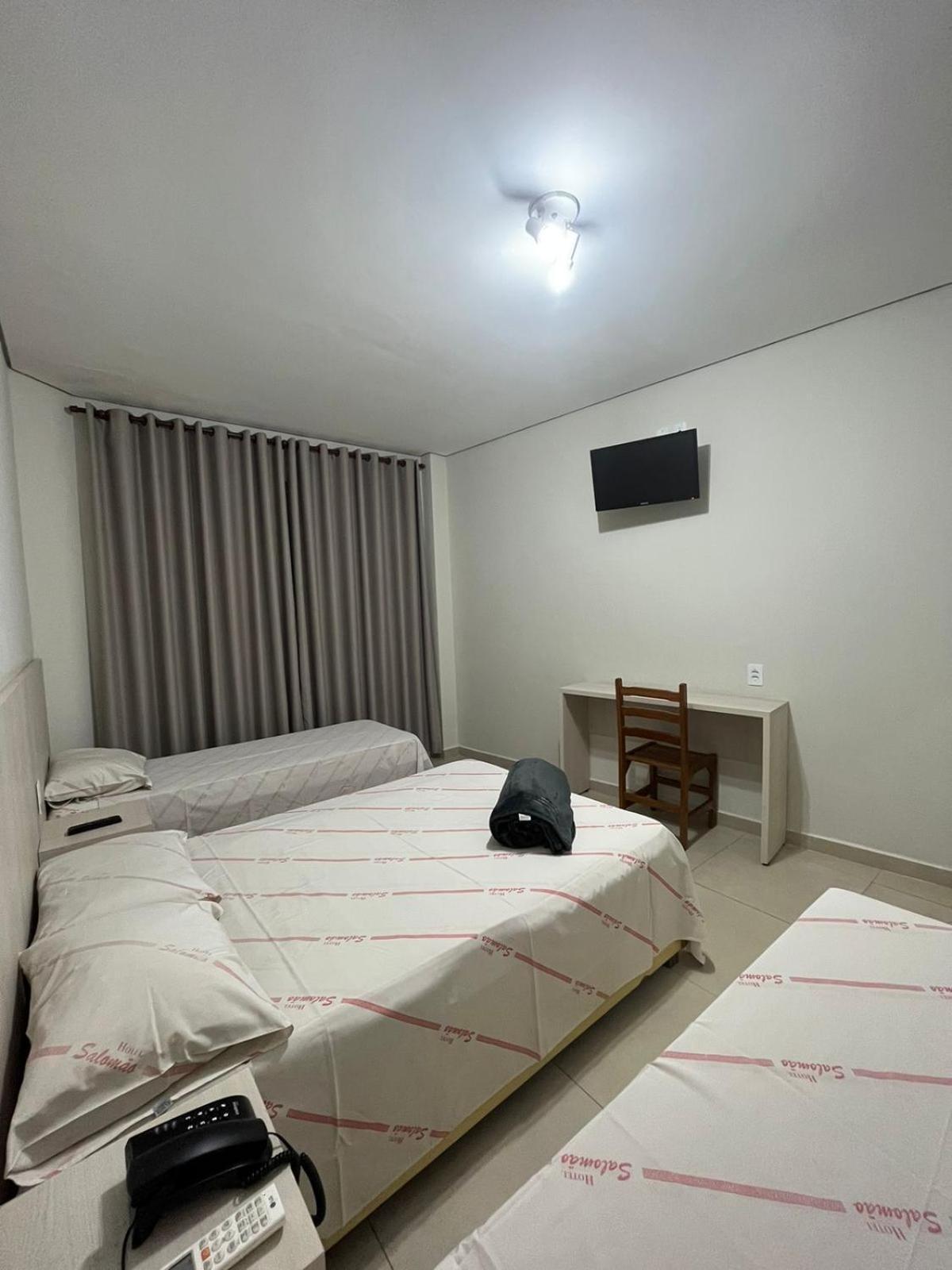 Hotel Salomao - Proximo A 25 De Marco, Bom Retiro, Bras E Rua Santa Efigenia, A 2 Minutos Do Mirante Sampa Sky E Pista De Skate Anhangabau サンパウロ エクステリア 写真